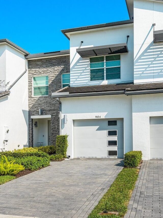 Andalucia Townhome for Sale  in Lake Worth FL | 9104 Kingsmoor Way