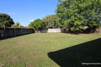 South Shore Wellington FL Real Estate and Community Guide 11752 Laurel Valley Circle, Wellington, Florida 33414 Fenced Yard
